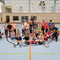 Der Tennisverein Mönsheim besucht die Grundschule